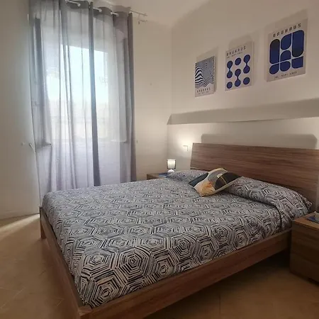 Linea Blu - Due Da Letto, Ottima Posizione, Vicino Al Centro E Ai Servizi *