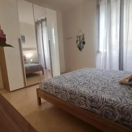 Linea Blu - Due Da Letto, Ottima Posizione, Vicino Al Centro E Ai Servizi La Spezia